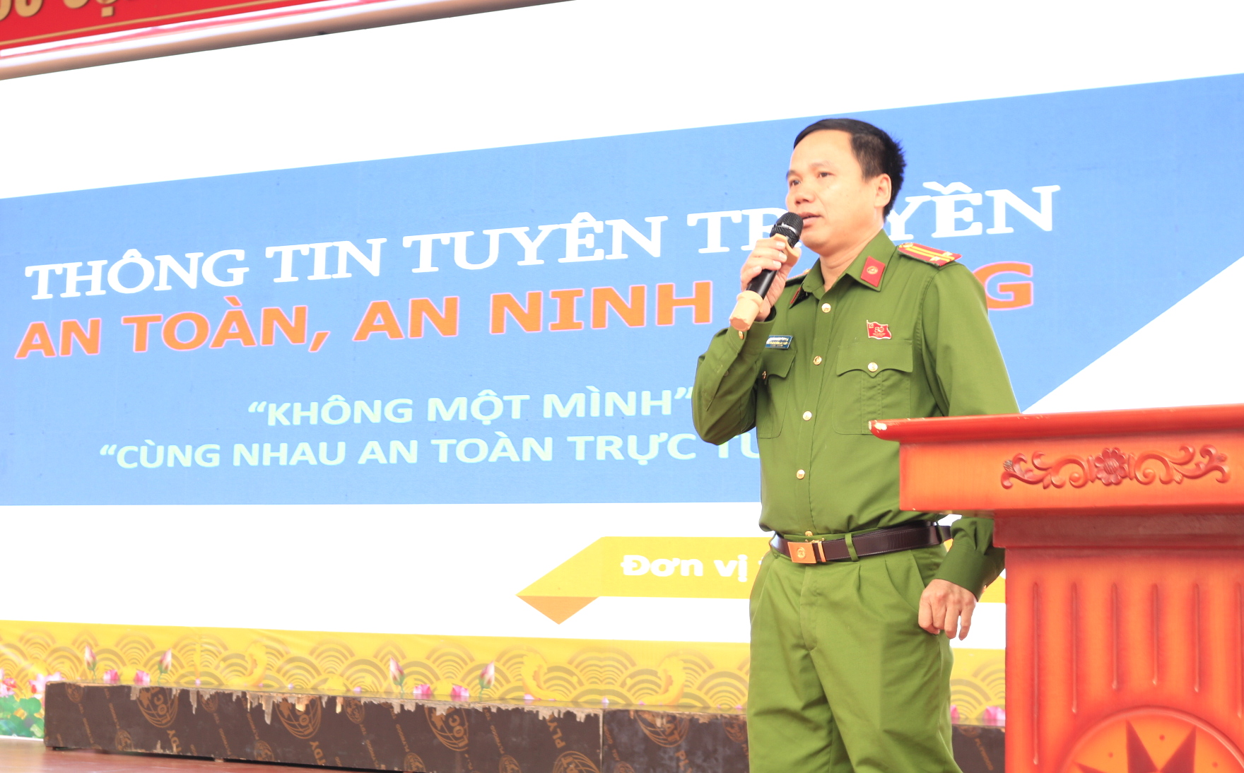 Công an phường Lưu Kiếm: Tuyên truyền an ninh, an toàn trên không gian mạng và phòng, chống bạo lực học đường